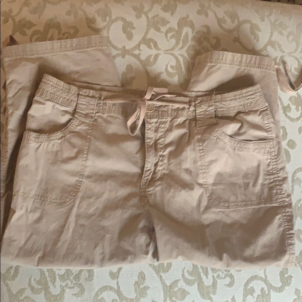 Faded Glory Embroidered Capris